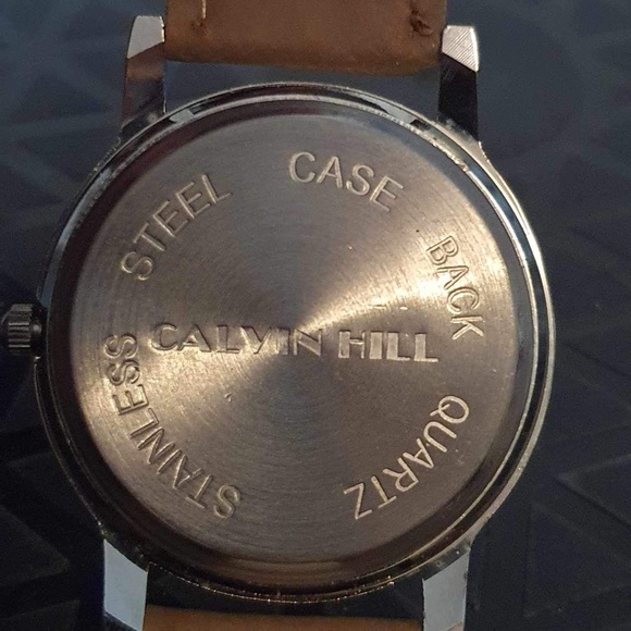 🦋10/$20🦋 Calvin Hill Silver/Black Leather Women's Field Watch - Picture 3 of 3